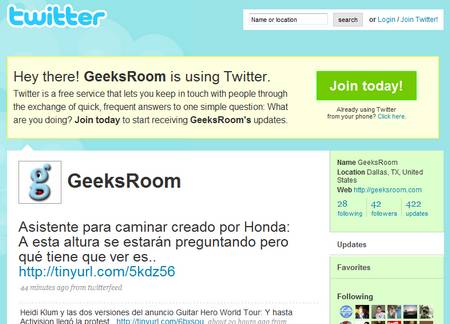 Quieren conocer al instante cada vez que se publica un artículo en Geek's Room? Usen Twitter! 1