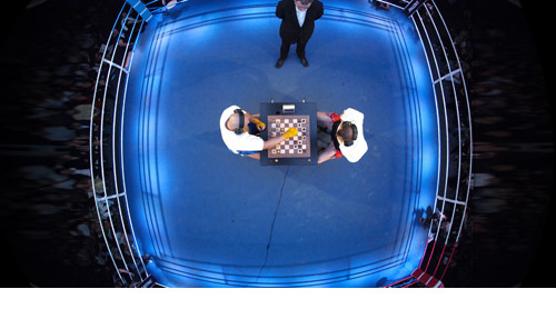 Curioso deporte combina el ajedrez con el boxeo 1