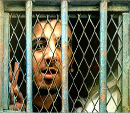 Kareem Amer el blogger Egipcio acaba su condena pero permanece en prisión. 1