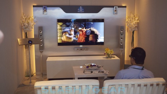 CES 2011: Samsung presenta su sistema de sonido envolvente especial para las TV 3D. 1