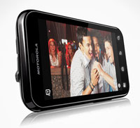 Defy de Motorola, teléfono móvil que graba video bajo el agua