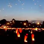 Festejando el Solsticio, Polonia iluminó el cielo de la noche #vídeo