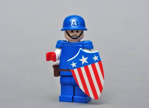 Un Fan de Legos y Avengers creó sus propias mini figuras 3