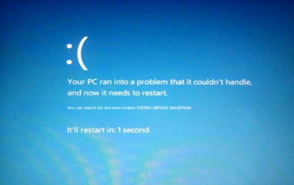 Windows 8 también nos muestra la pantalla azul de la muerte con algunos cambios 1
