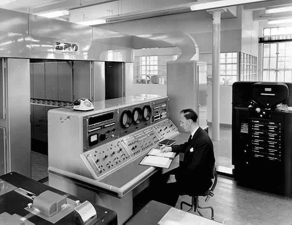 Se cumple el 60 aniversario de LEO, la primer computadora de negocios 1