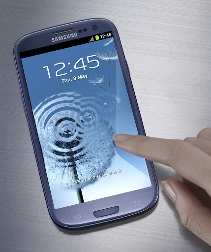 Samsung presentó su nuevo smartphone Galaxy S III 1