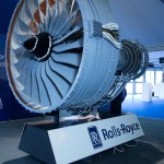 Rolls-Royce arma uno de sus motores de avión con LEGO 4