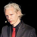 Ecuador finalmente otorga asilo político a Julian Assange – #streaming en vivo