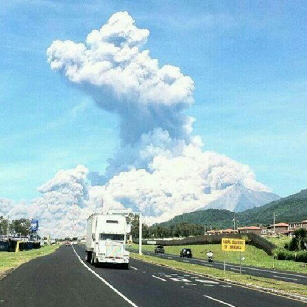 La erupción del Volcán de Fuego en Guatemala vista por usuarios de Instagram #Fotografia 12