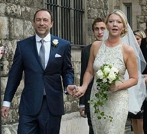 Wiki Boda: Jimmy Wales se casó con una ex asistente de Tony Blair