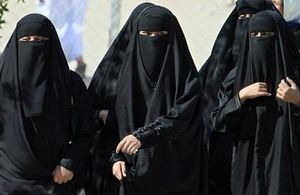 Arabia Saudita monitorea a las mujeres e informan vía SMS a los maridos si estas se van del país 1