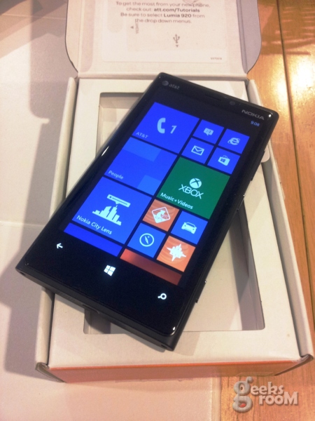 Unboxing Nokia Lumia 920 y concurso para ganar uno con #Regalos4GdeATT 1