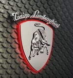 88 Tauri de Tonino Lamborghini, smartphone con sistema operativo Android, tiene un precio de 6.000 dólares