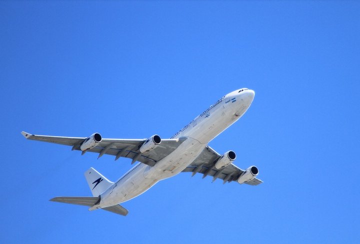 La ONU prohibe el transporte de baterías de ion de litio como carga en aviones de pasajeros