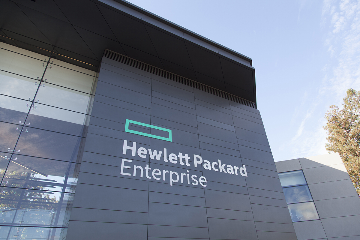 Hewlett Packard Enterprise installs new signage on the exterior of its Palo Alto, CA headquarters. CREDIT: Hewlett Packard Enterprise