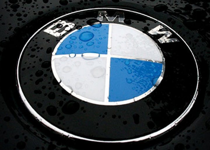 En el 2018 BMW lanzará un sistema de carga inalámbrica para la batería de sus vehículos eléctricos