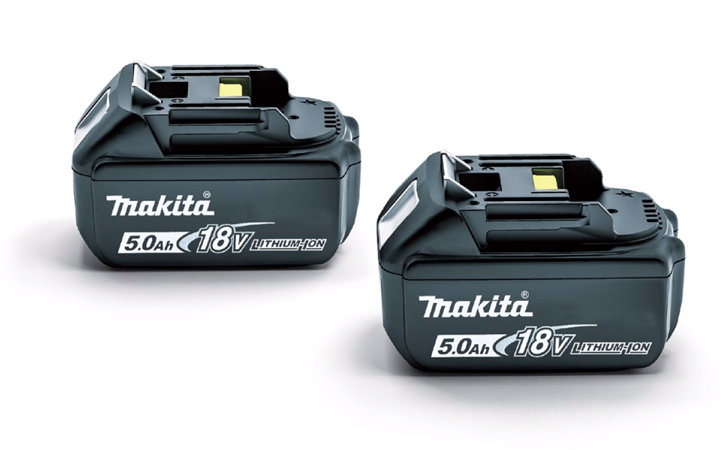 makita-robotpro-drc200-batteries