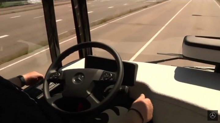 Prueba exitosa del autobús autónomo de Mercedes Benz