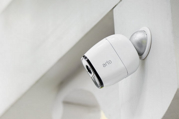 Netgear anuncia Arlo Pro, una cámara de seguridad HD inalámbrica con características avanzadas