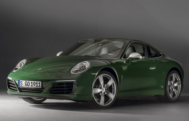 Sale de la línea de producción el Porsche 911 número 1 millón, este vídeo te muestra sus 7 generaciones