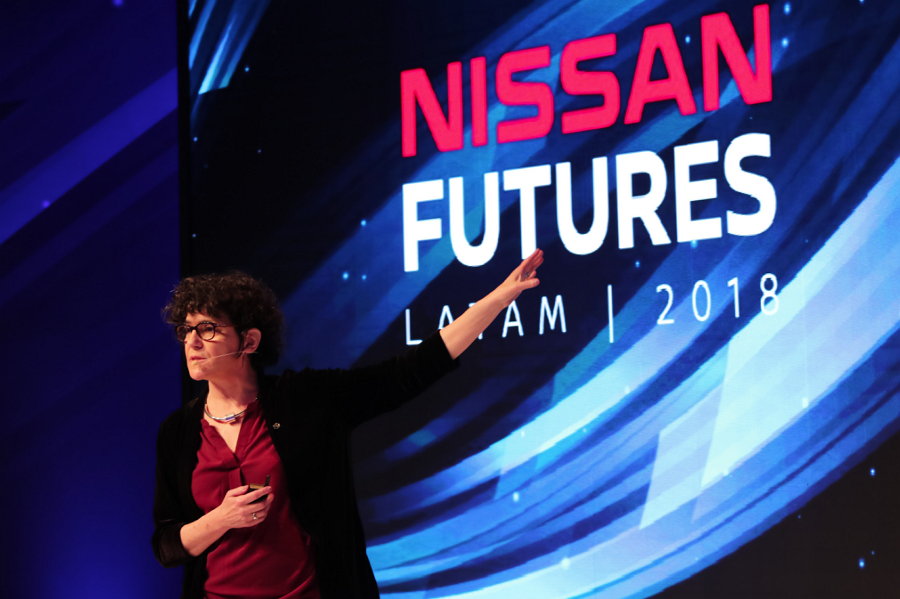 Interesante charla de la antropóloga y científica Dra Melissa Cefkin de Nissan sobre Inteligencia Artificial [Vídeo]