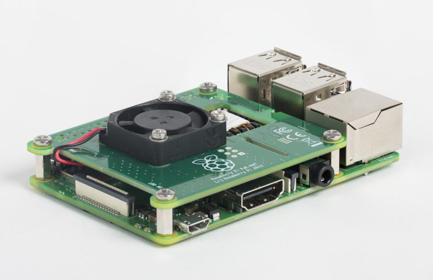 Raspberry Pi 3 B+ ahora puede obtener energía a través de Ethernet