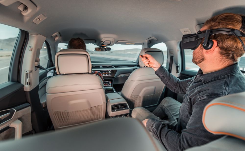 Audi e-Tron - Plataforma de Realidad Virtual