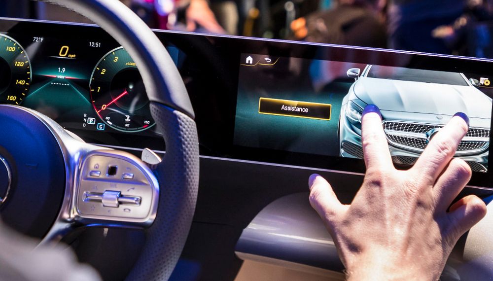 Mercedes-Benz User Experience - MBUX