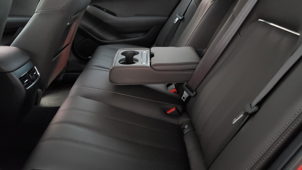 Review: Mazda6 Signature, lujo interior como pocos 1