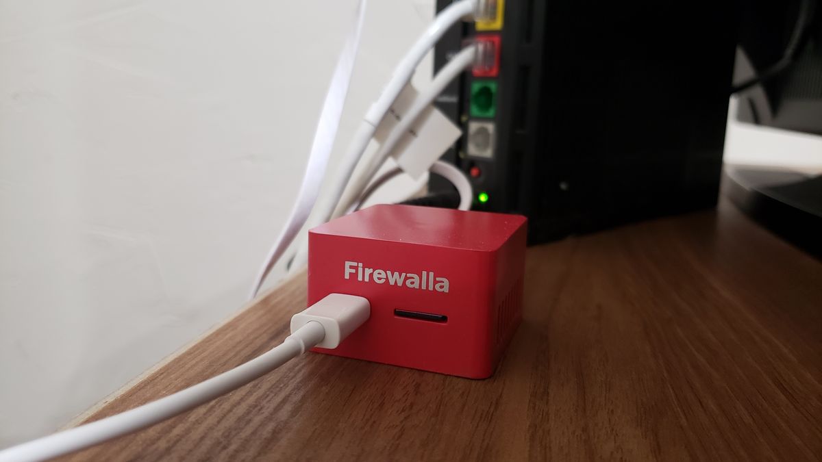 Firewalla Red (Rojo)