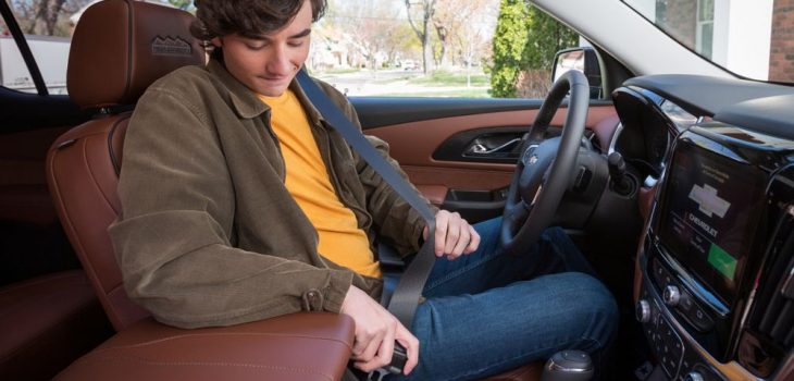 Chevrolet presenta Buckle to Drive, función pionera en seguridad de vehículos