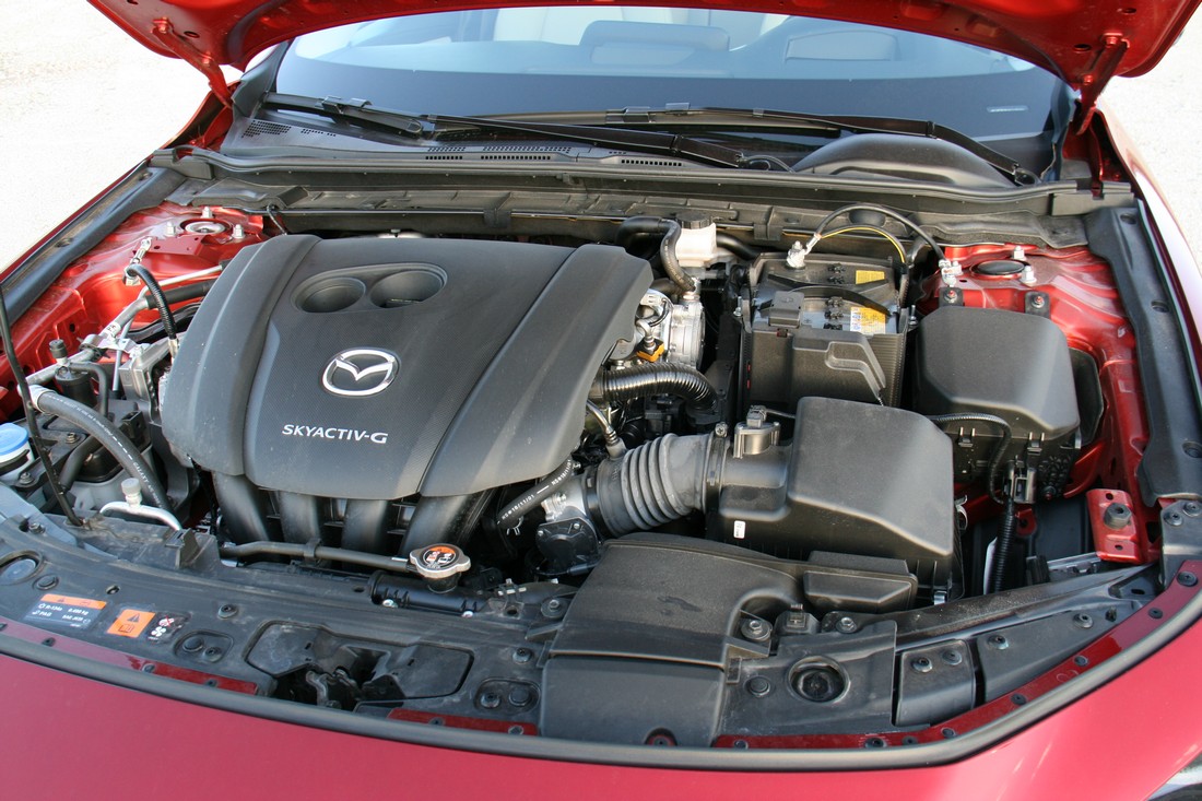 Mazda3 Sedan Premium 2019