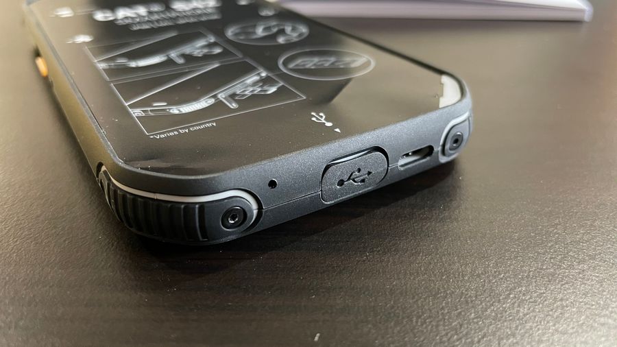 Review: Cat S42, un smartphone super resistente a un precio asequible - Geeks  Room
