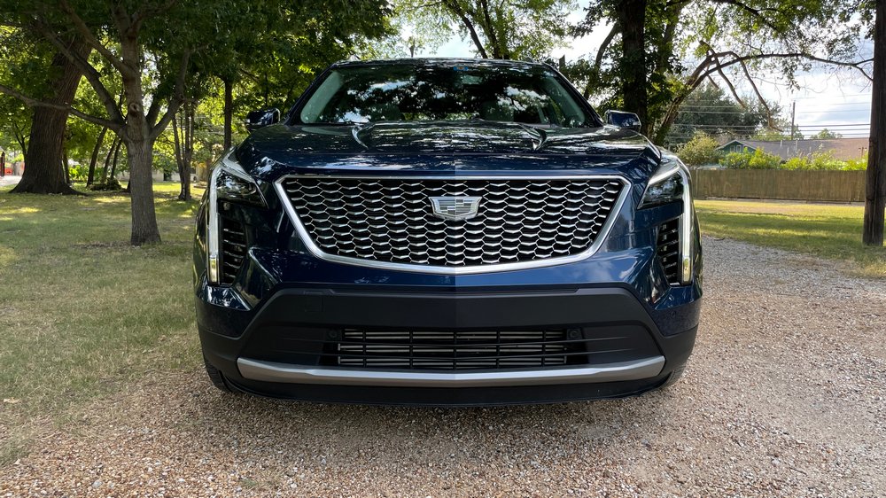 2022 Cadillac XT4 4WD Premium Luxury