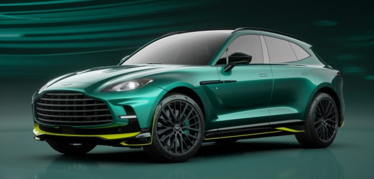 Celebrando en Estilo: Aston Martin presenta edición AMR23 del DBX707