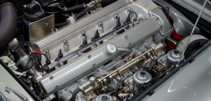 Aston Martin Works revive modelos clásicos con nuevos componentes