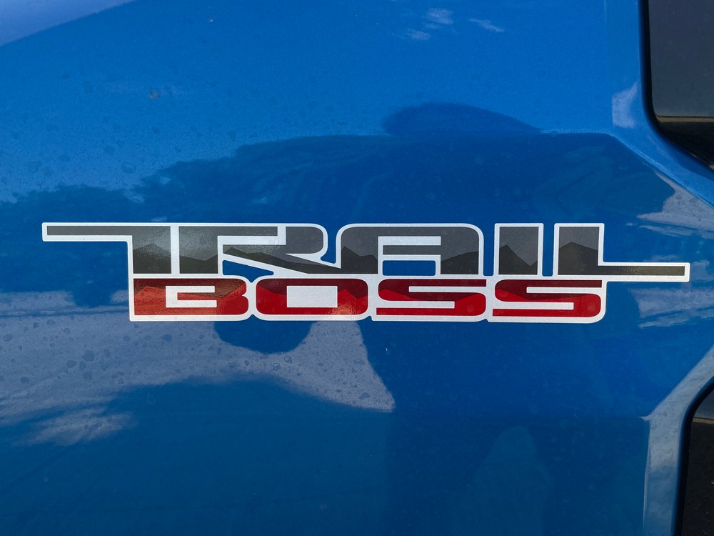 Chevy Colorado Trailboss 4WD Crew Cab 2023
