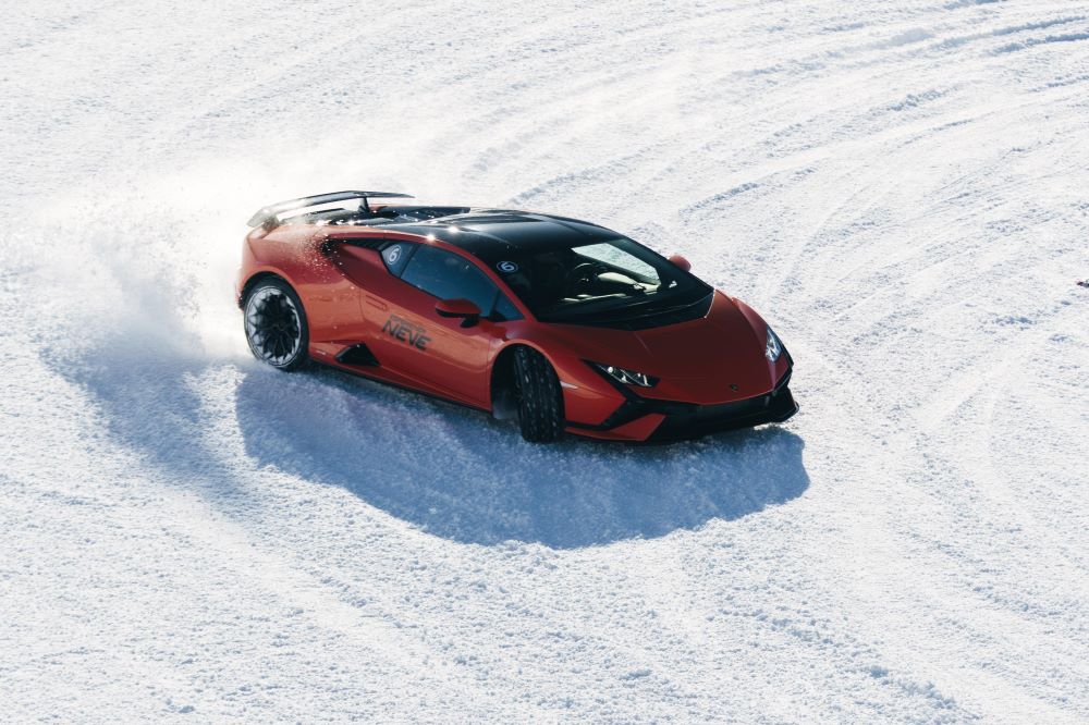 Lamborghini Huracan Sterrato - Esperienza Neve