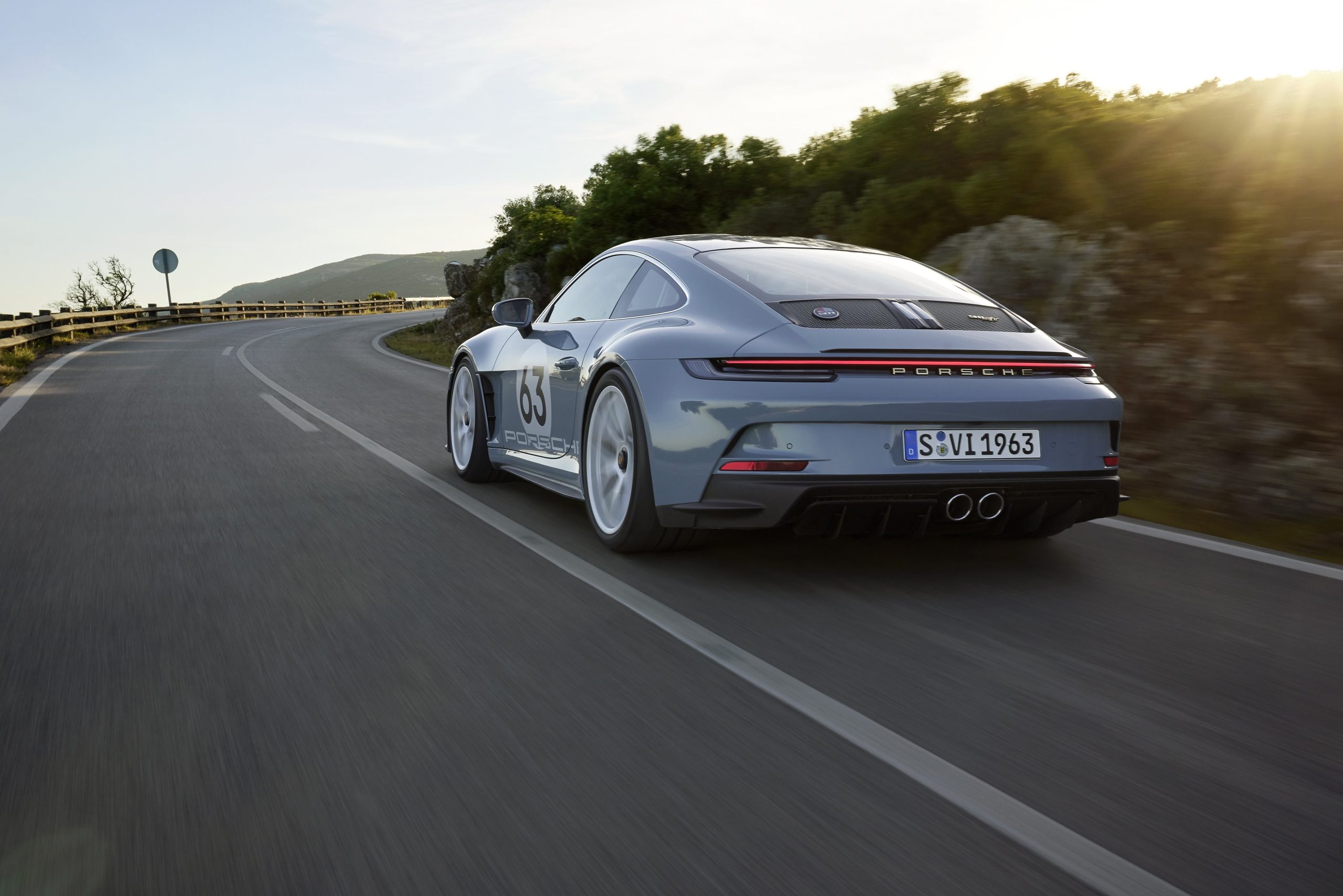 Porsche 911 S/T 2024