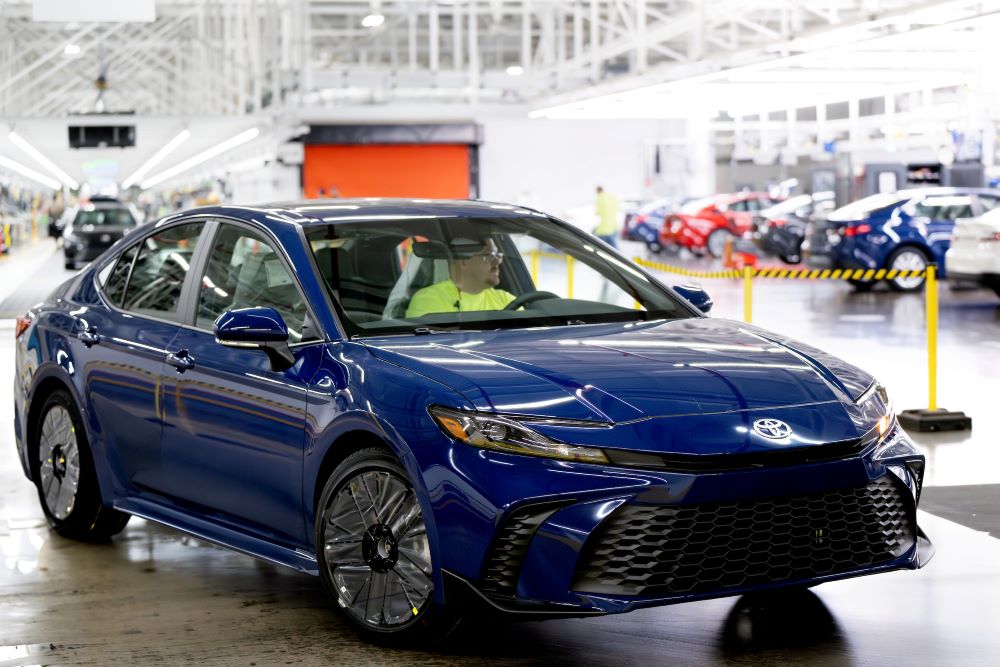 Toyota Camry 2025: Un Nuevo Capítulo Híbrido desde Kentucky