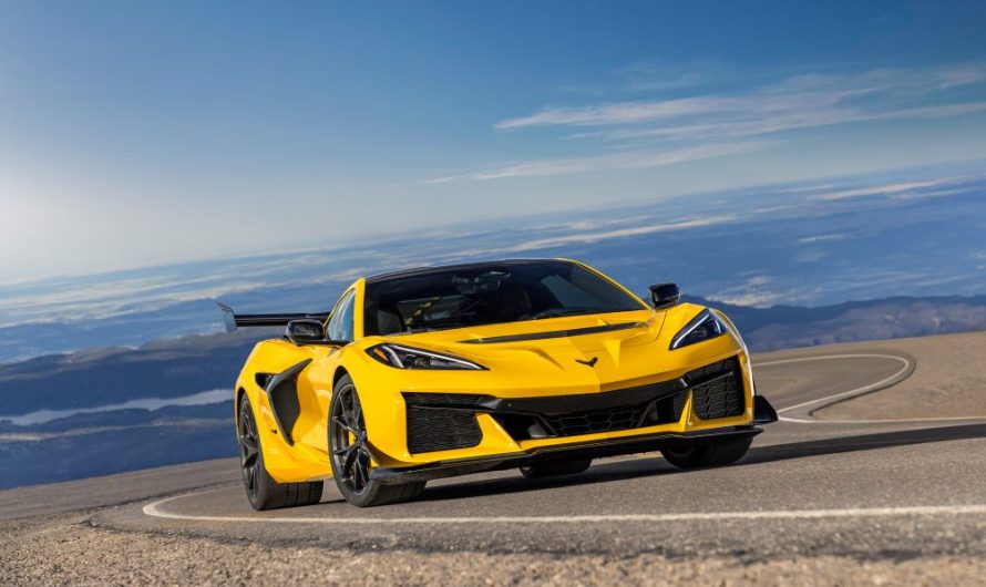 Chevrolet Anuncia el Corvette ZR1 2025 con el Motor V8 Más Poderoso