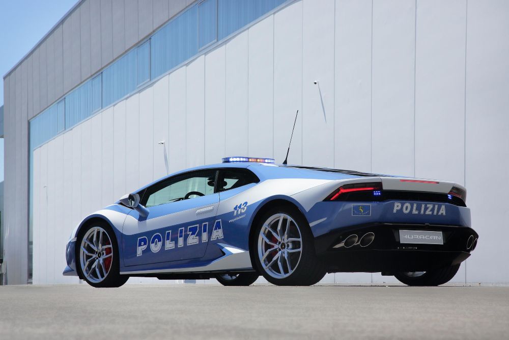 Automobili Lamborghini y la Policia de Estado Italiana