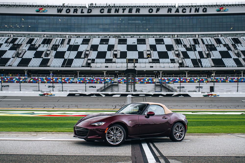 Mazda celebra 35 años del MX-5 Miata con la edición especial 2025 Anniversary